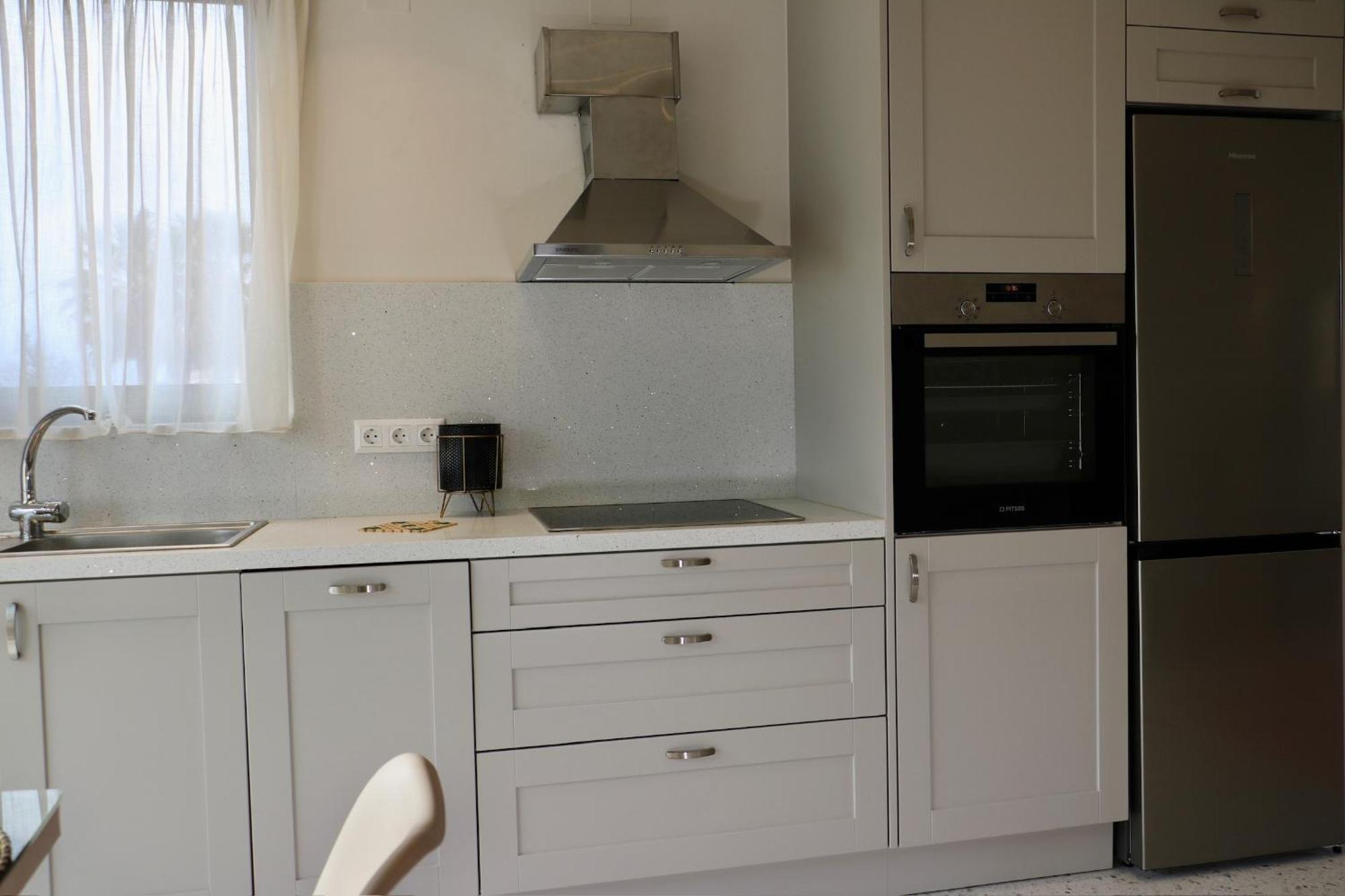 Epavlis Luxury Floor Apartment *